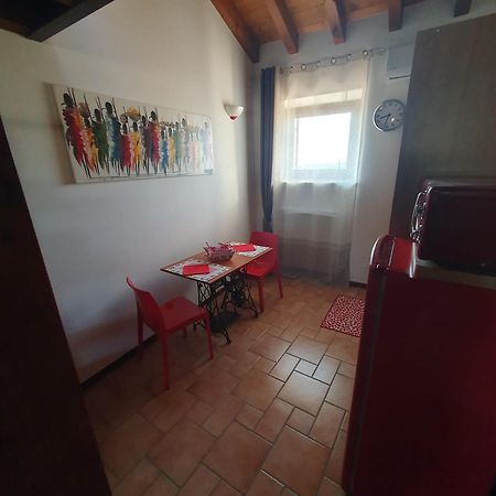 Gesuitirooms Sona Bagian luar foto