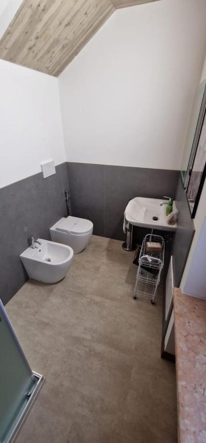 Gesuitirooms Sona Bagian luar foto